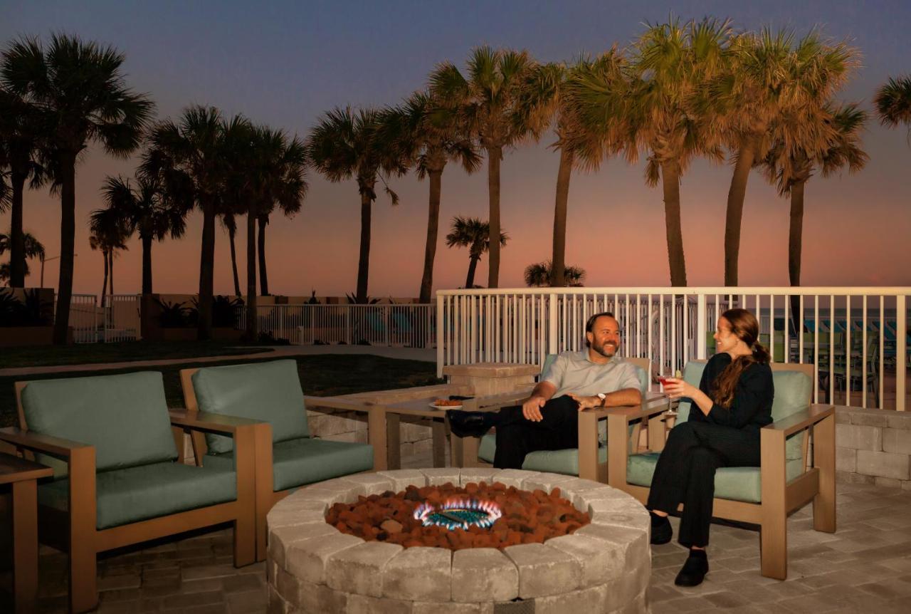 Holiday Inn Hotel & Suites Daytona Beach On The Ocean By Ihg Exterior photo