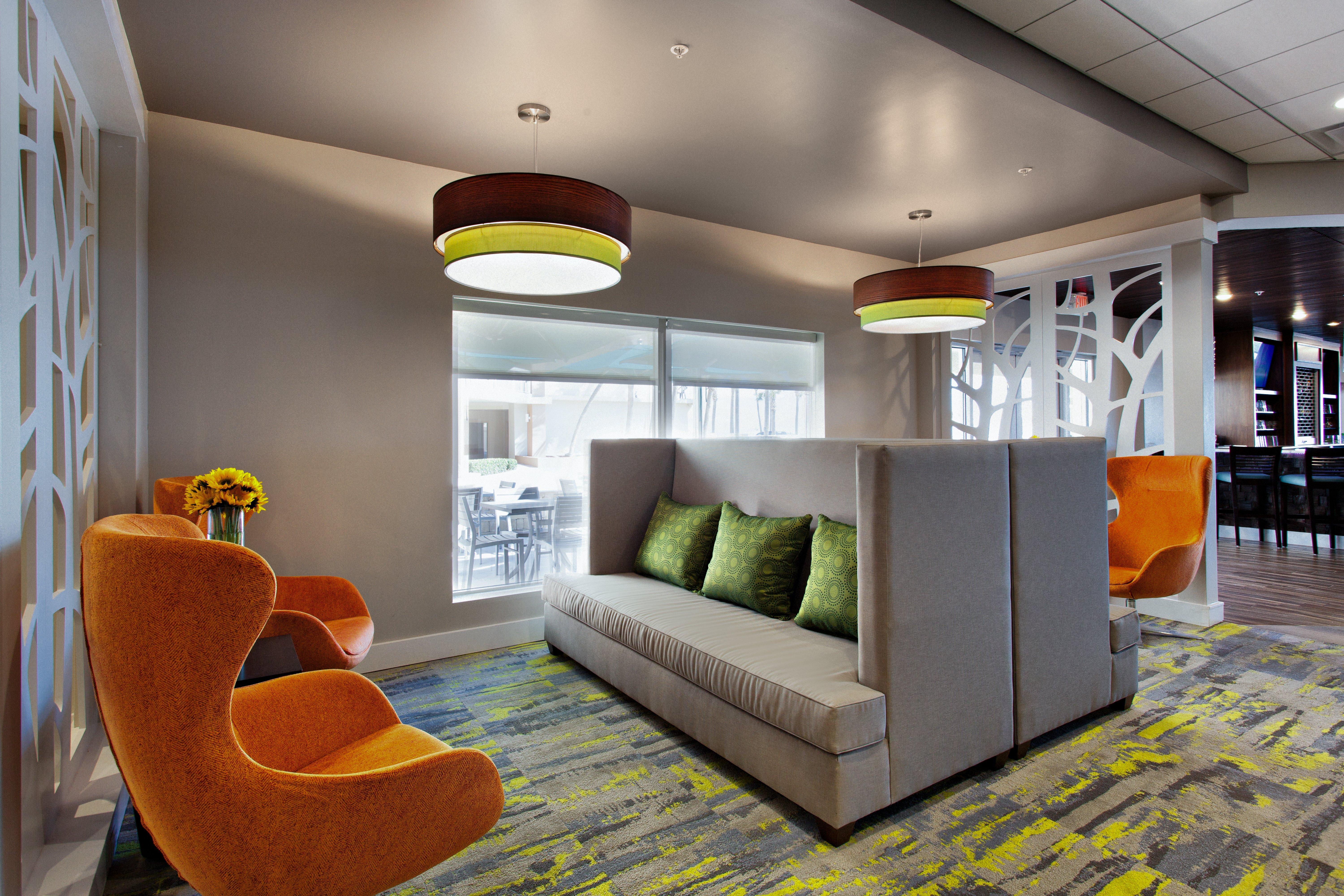 Holiday Inn Hotel & Suites Daytona Beach On The Ocean By Ihg Exterior photo