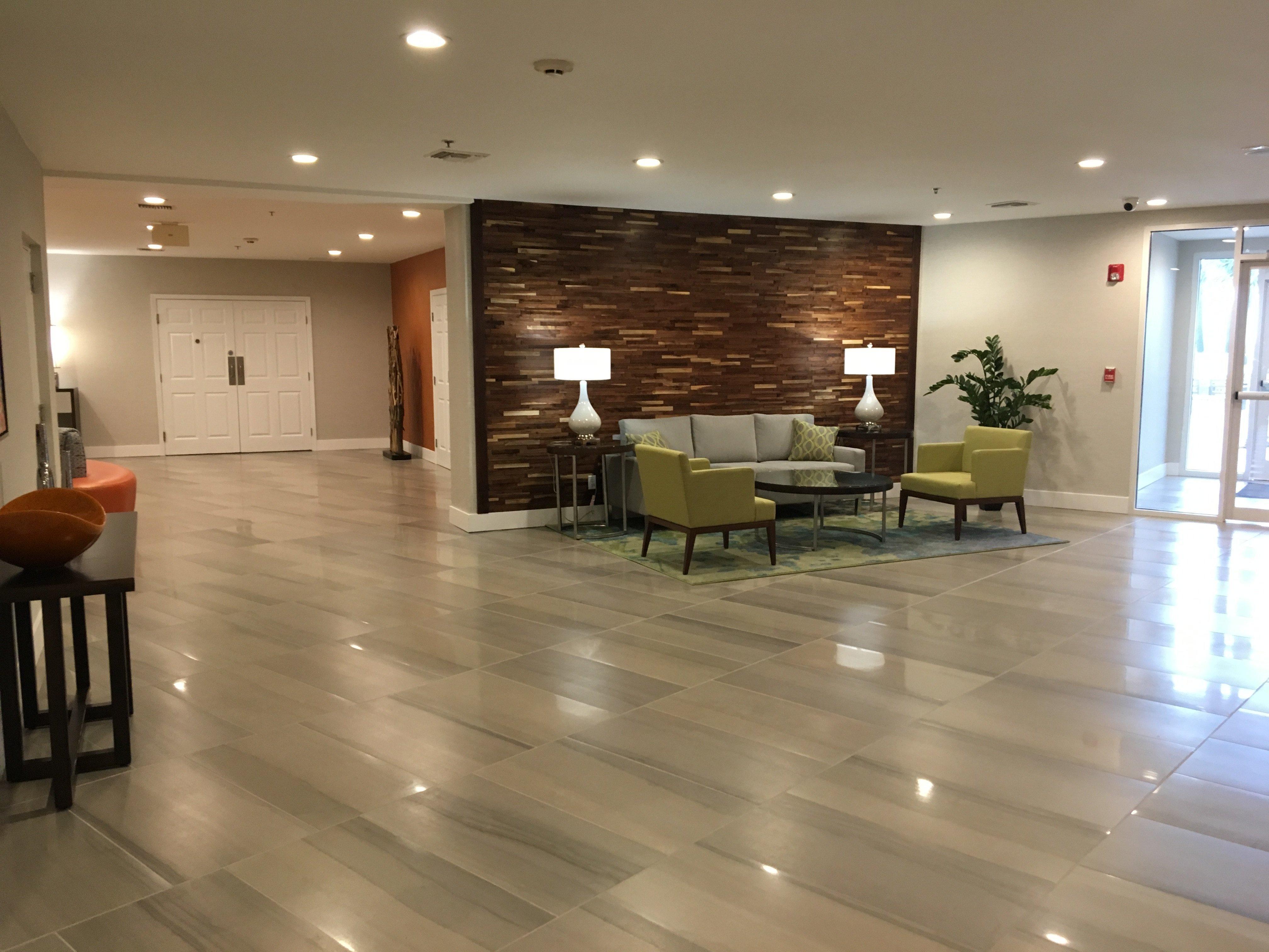 Holiday Inn Hotel & Suites Daytona Beach On The Ocean By Ihg Exterior photo
